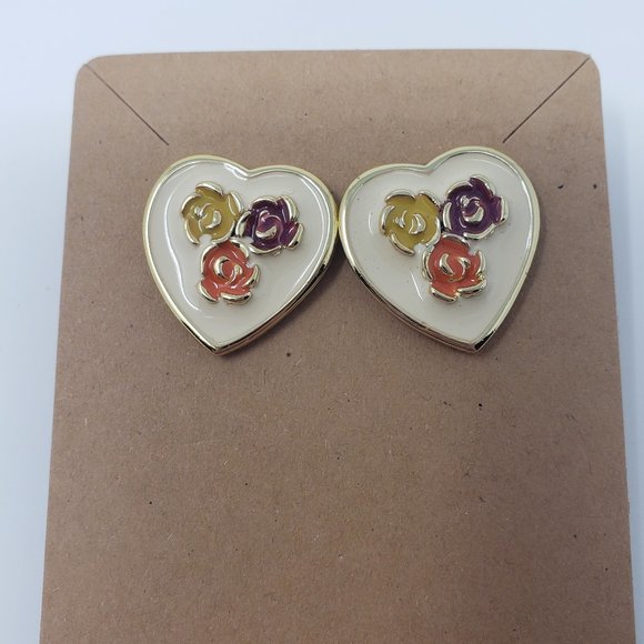 Gold Tone Cream Enamel Heart Shape Earrings Stud - Picture 1 of 4